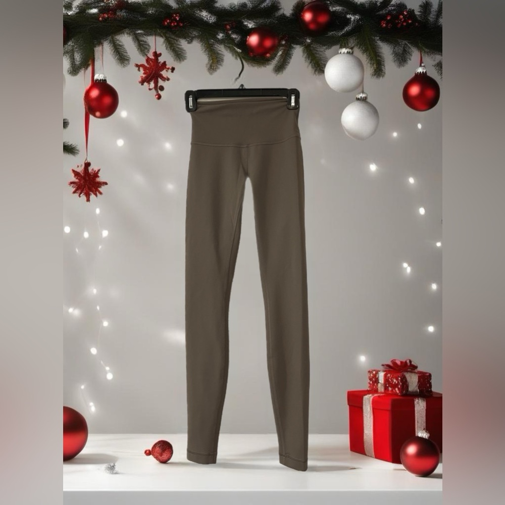 lululemon wunder under olive color